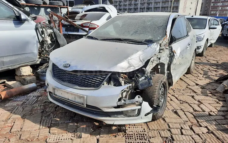 Kia Rio 2015 года за 100 000 тг. в Атырау
