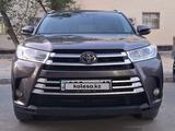 Toyota Highlander 2017 года за 17 500 000 тг. в Актау – фото 3