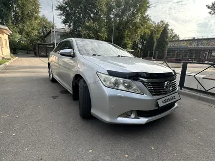 Toyota Camry 2013 года за 7 800 000 тг. в Алматы – фото 2