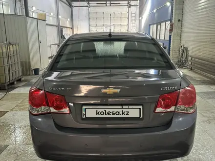 Chevrolet Cruze 2013 года за 3 300 000 тг. в Астана – фото 11