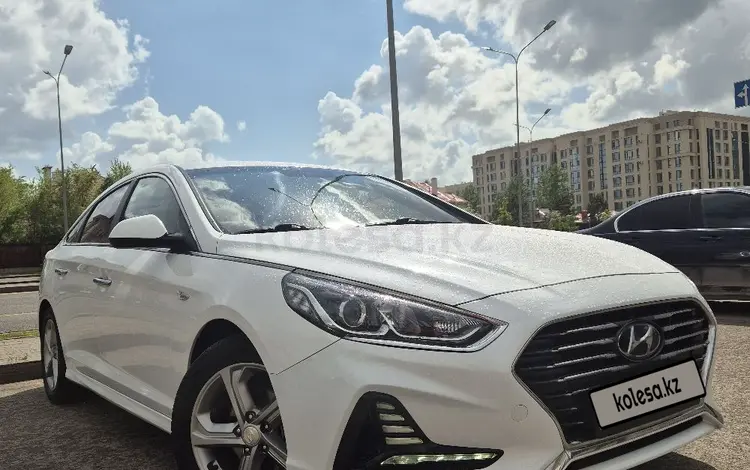 Hyundai Sonata 2019 года за 8 900 000 тг. в Астана