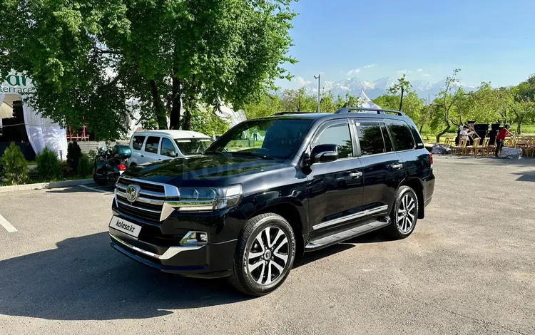 Toyota Land Cruiser 2019 года за 45 000 000 тг. в Алматы