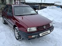 Volkswagen Vento 1993 годаfor1 350 000 тг. в Караганда