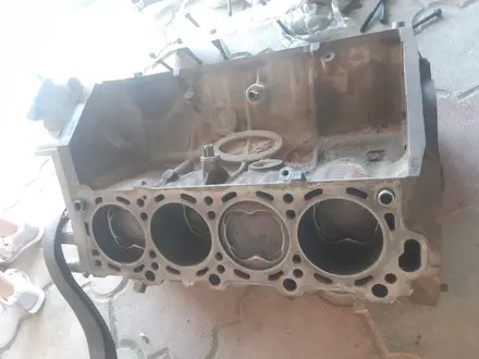 Двигатель 2 uz 4.7 объем за 150 000 тг. в Алматы – фото 3
