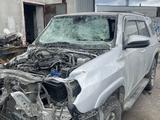 Toyota 4Runner 2016 года за 4 560 650 тг. в Актобе – фото 4