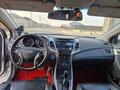 Hyundai Elantra 2015 года за 6 000 000 тг. в Атырау – фото 5