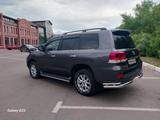 Toyota Land Cruiser 2018 годаfor28 900 000 тг. в Петропавловск – фото 5