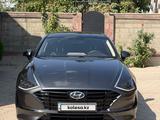 Hyundai Sonata 2021 года за 10 500 000 тг. в Алматы – фото 2