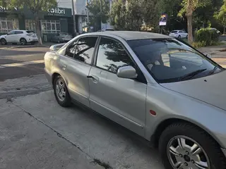 Mitsubishi Galant