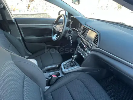 Hyundai Elantra 2019 года за 8 100 000 тг. в Шымкент – фото 13