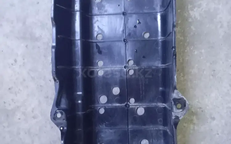 Защита абсорбера на Тойота Хайлендер за 10 000 тг. в Алматы