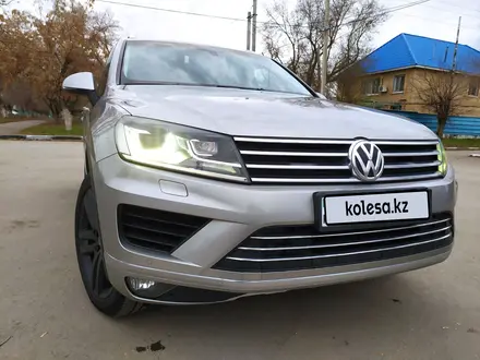 Volkswagen Touareg 2015 года за 15 000 000 тг. в Актобе – фото 2