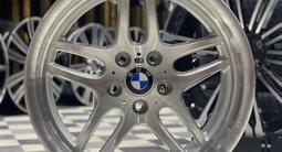Оригинальные диски R18 для BMW за 350 000 тг. в Алматы – фото 2