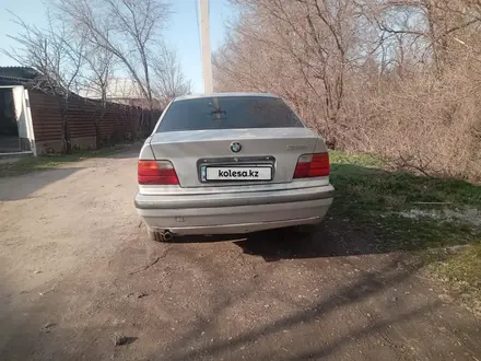 BMW 318 1992 года за 1 000 000 тг. в Алматы – фото 18
