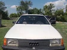 Audi 100, 1986