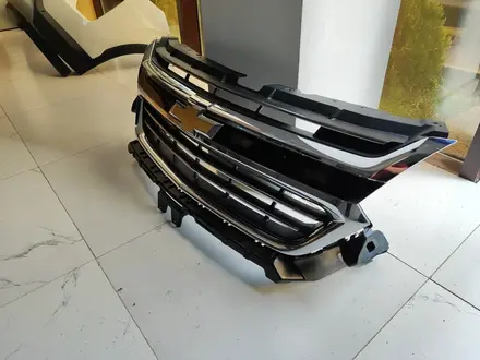 Chevrolet TrailBlazer решетка радиатора 2019 год оригиналүшін220 000 тг. в Алматы – фото 2
