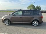 Volkswagen Touran 2012 годаүшін6 000 000 тг. в Астана – фото 4