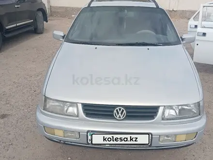 Volkswagen Passat 1994 года за 1 800 000 тг. в Сарыагаш – фото 4