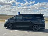 Toyota Vellfire 2010 года за 5 000 000 тг. в Уральск – фото 2