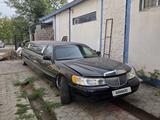 Lincoln Town Car 2001 года за 1 500 000 тг. в Павлодар