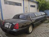 Lincoln Town Car 2001 года за 1 500 000 тг. в Павлодар – фото 2