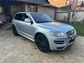 Volkswagen Touareg 2008 года за 7 200 000 тг. в Алматы – фото 4