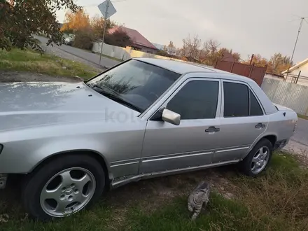 Mercedes-Benz E 280 1994 года за 2 600 000 тг. в Тараз – фото 3