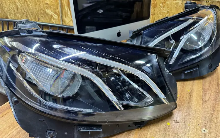 Фара на W213 Мерседес за 250 000 тг. в Алматы