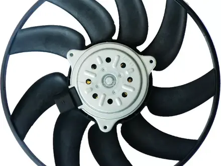 Вентилятор охлаждения радиатора левый Audi a6 (10-17)/(380 mm) за 25 000 тг. в Алматы – фото 2