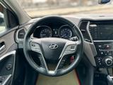 Hyundai Santa Fe 2017 годаүшін9 000 000 тг. в Актау – фото 3