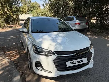 Chevrolet Onix 2025 года за 6 200 000 тг. в Алматы – фото 10