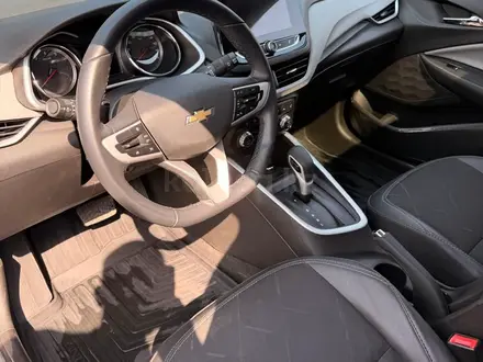 Chevrolet Onix 2025 года за 6 200 000 тг. в Алматы – фото 14