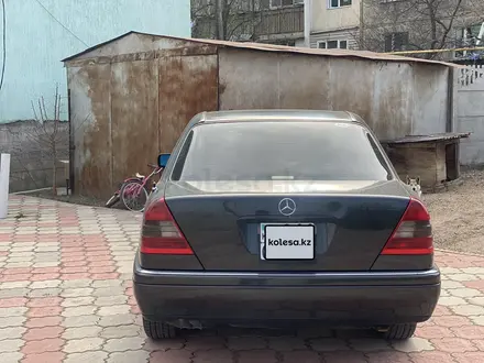 Mercedes-Benz C 280 1995 года за 3 000 000 тг. в Алматы – фото 10