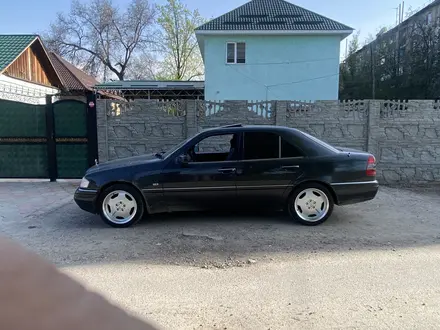 Mercedes-Benz C 280 1995 года за 3 000 000 тг. в Алматы – фото 8