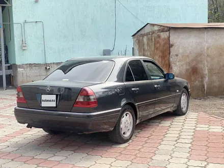 Mercedes-Benz C 280 1995 года за 3 000 000 тг. в Алматы – фото 9