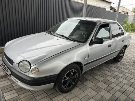 Toyota Corolla 1998 года за 1 100 000 тг. в Алматы – фото 4