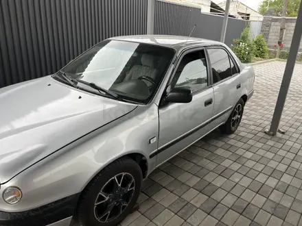 Toyota Corolla 1998 года за 1 100 000 тг. в Алматы – фото 5