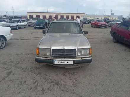 Mercedes-Benz E 230 1988 года за 900 000 тг. в Тараз