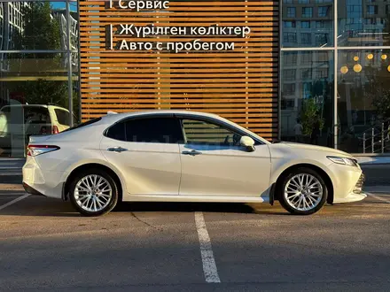Toyota Camry Prestige 2021 года за 14 400 000 тг. в Астана – фото 17