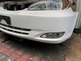 Передний бампер на камри 30 за 120 тг. в Алматы – фото 3