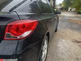 Chevrolet Cruze 2009 года за 3 500 000 тг. в Караганда – фото 2
