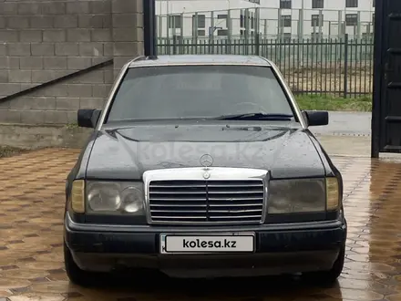 Mercedes-Benz E 230 1992 года за 1 100 000 тг. в Тараз – фото 2
