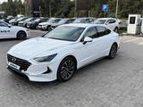 Hyundai Sonata 2020 года за 9 150 000 тг. в Алматы – фото 3