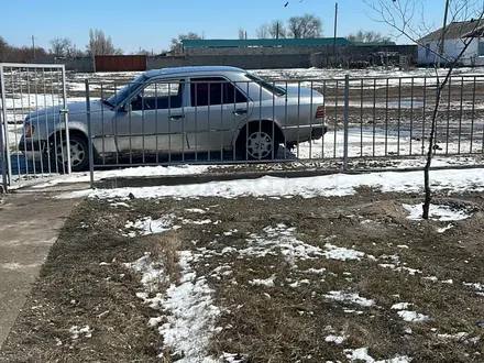 Mercedes-Benz E 230 1988 года за 1 000 000 тг. в Шу – фото 4