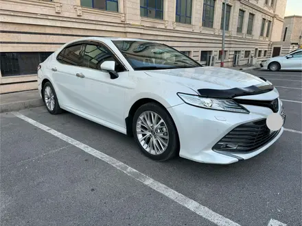 Toyota Camry 2019 года за 15 555 555 тг. в Шымкент – фото 2
