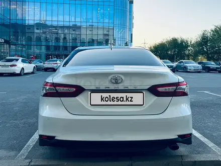 Toyota Camry 2019 года за 15 555 555 тг. в Шымкент – фото 6