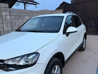 Volkswagen Touareg, 2010