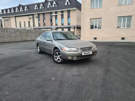 Toyota Camry 1998 года за 2 900 000 тг. в Тараз