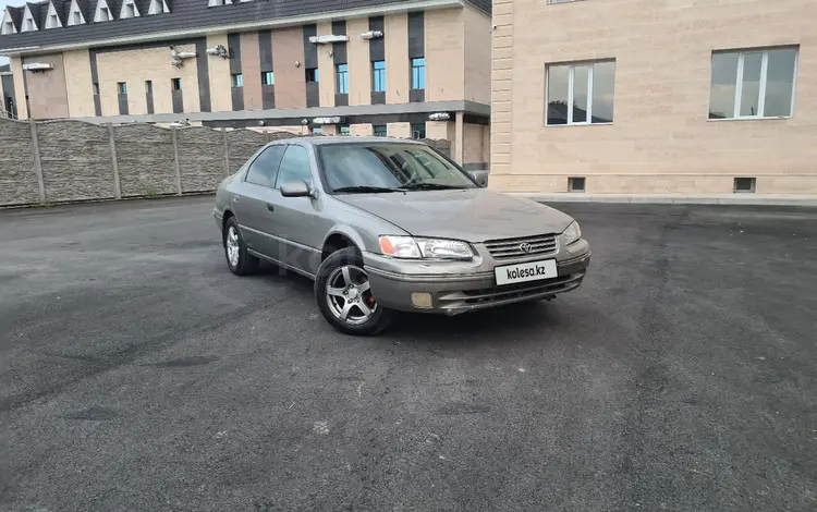 Toyota Camry 1998 годаүшін2 900 000 тг. в Тараз