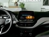 Chevrolet Onix 2023 года за 8 190 000 тг. в Тараз – фото 2